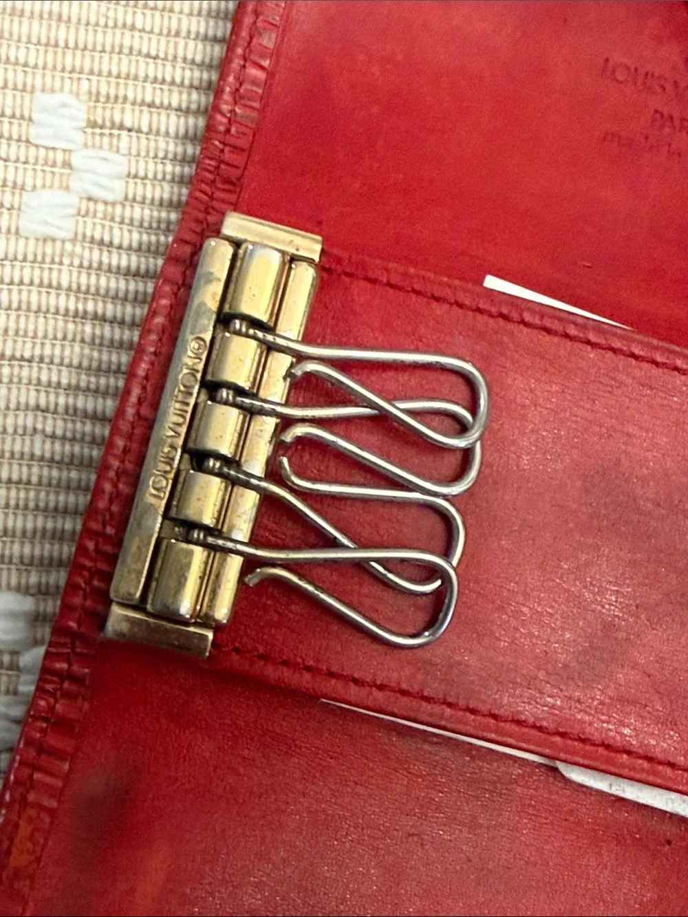 Louis Vuitton Red Epi Leather 4‎ Key Holder Wallet Organizer M63827